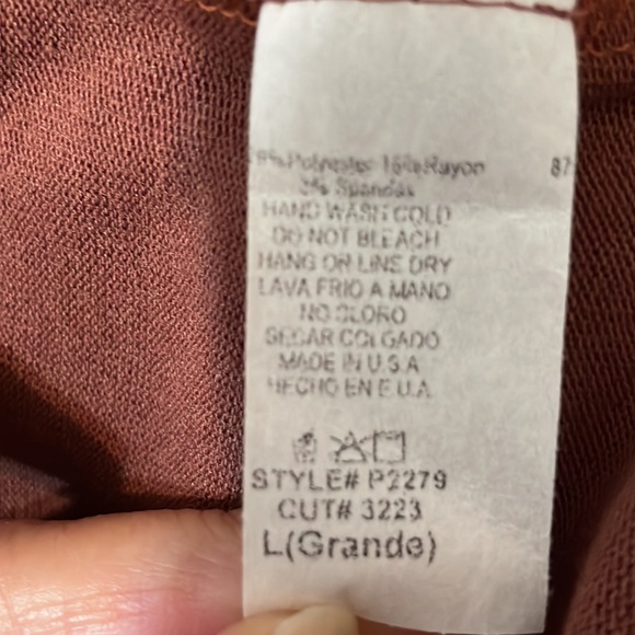 Jodifil Taupe Long Sleeved Top with Ruffled Sleeved Details/ Size Large - Picture 8 of 9